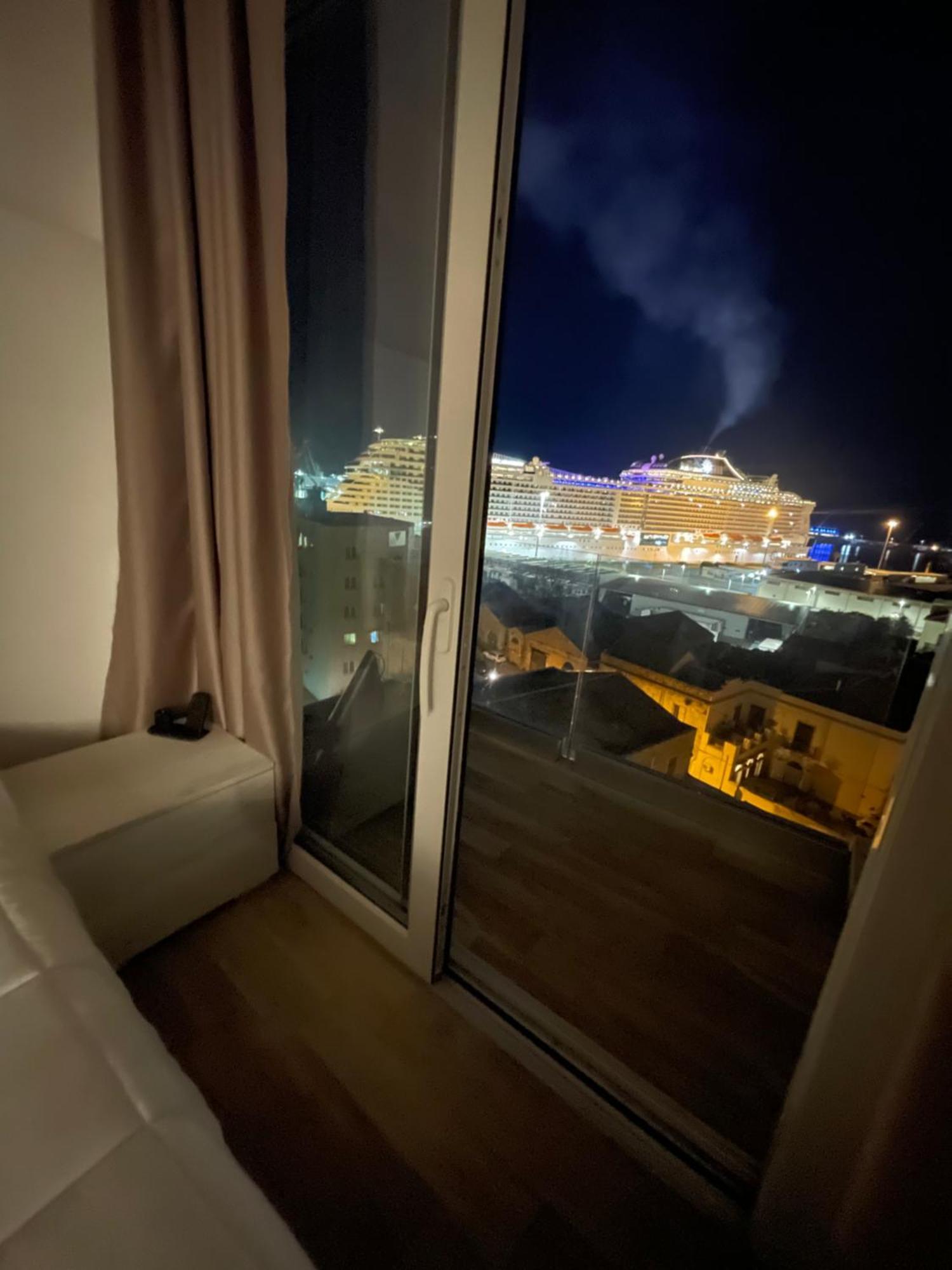 Palermo Inn Marina Exclusive View Экстерьер фото