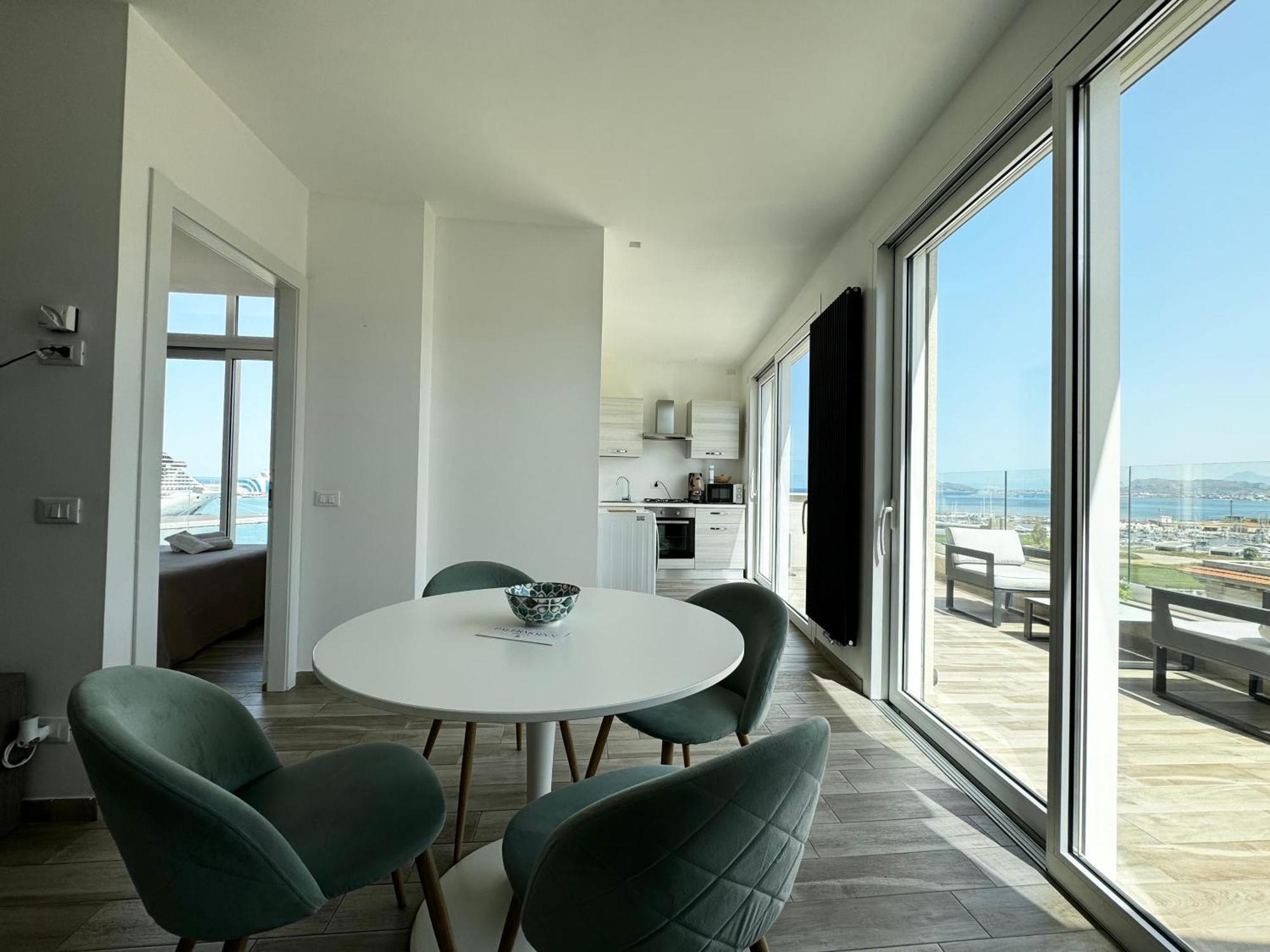 Palermo Inn Marina Exclusive View Экстерьер фото