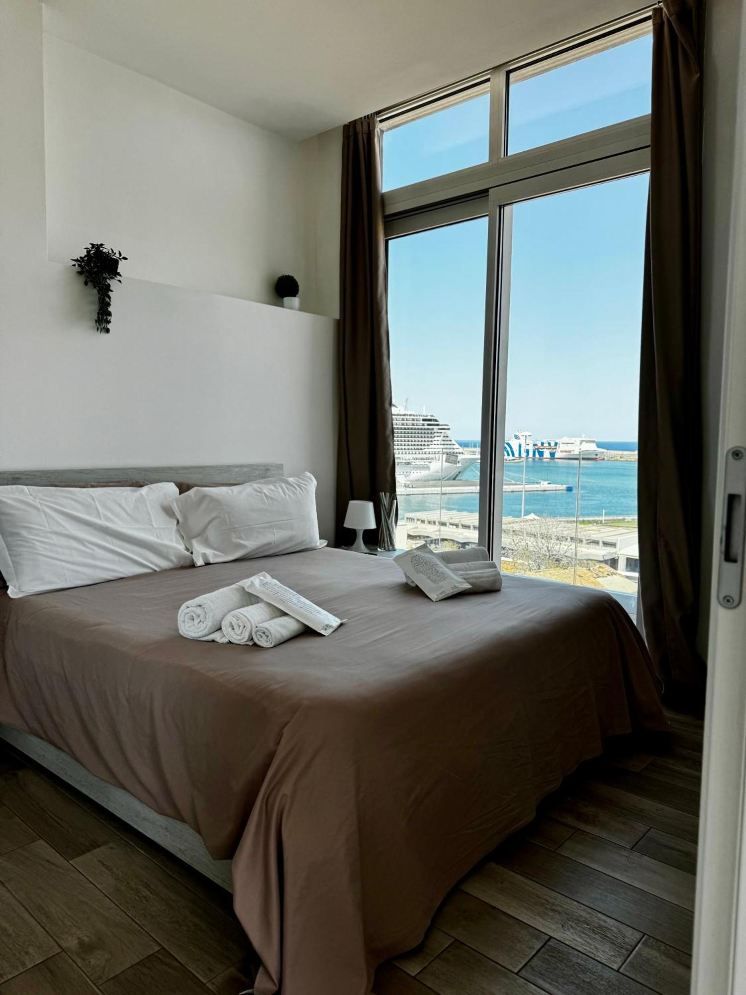 Palermo Inn Marina Exclusive View Экстерьер фото