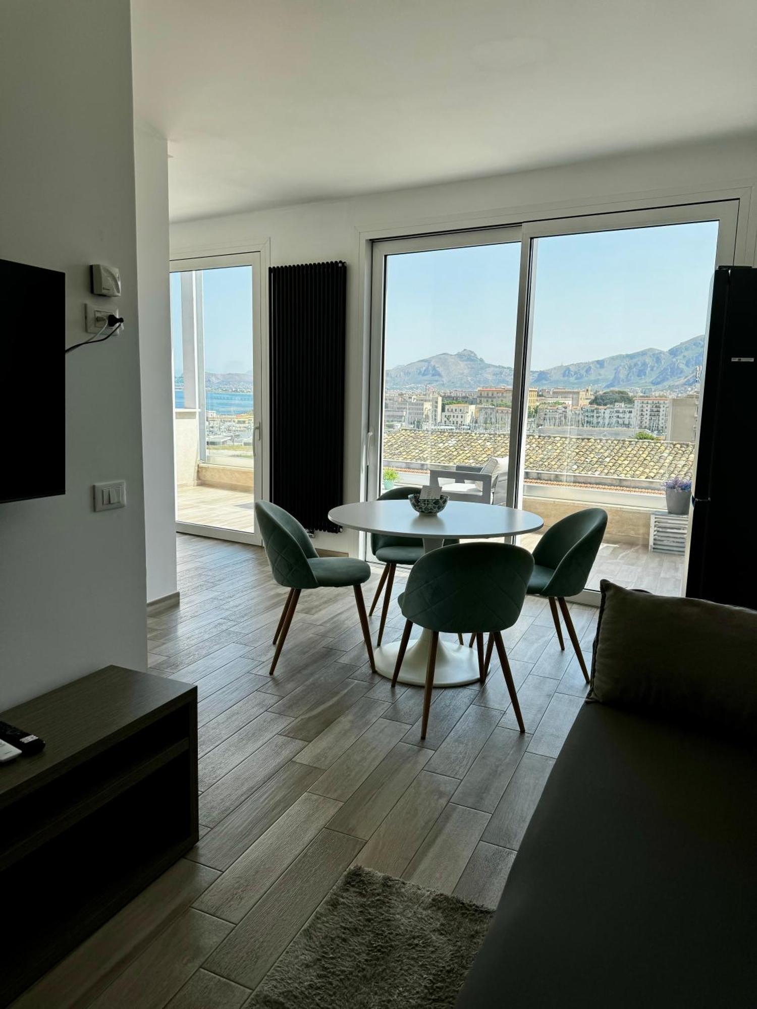 Palermo Inn Marina Exclusive View Экстерьер фото