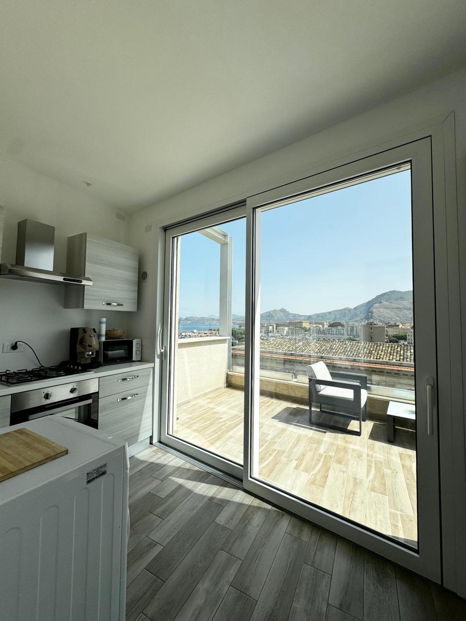 Palermo Inn Marina Exclusive View Экстерьер фото