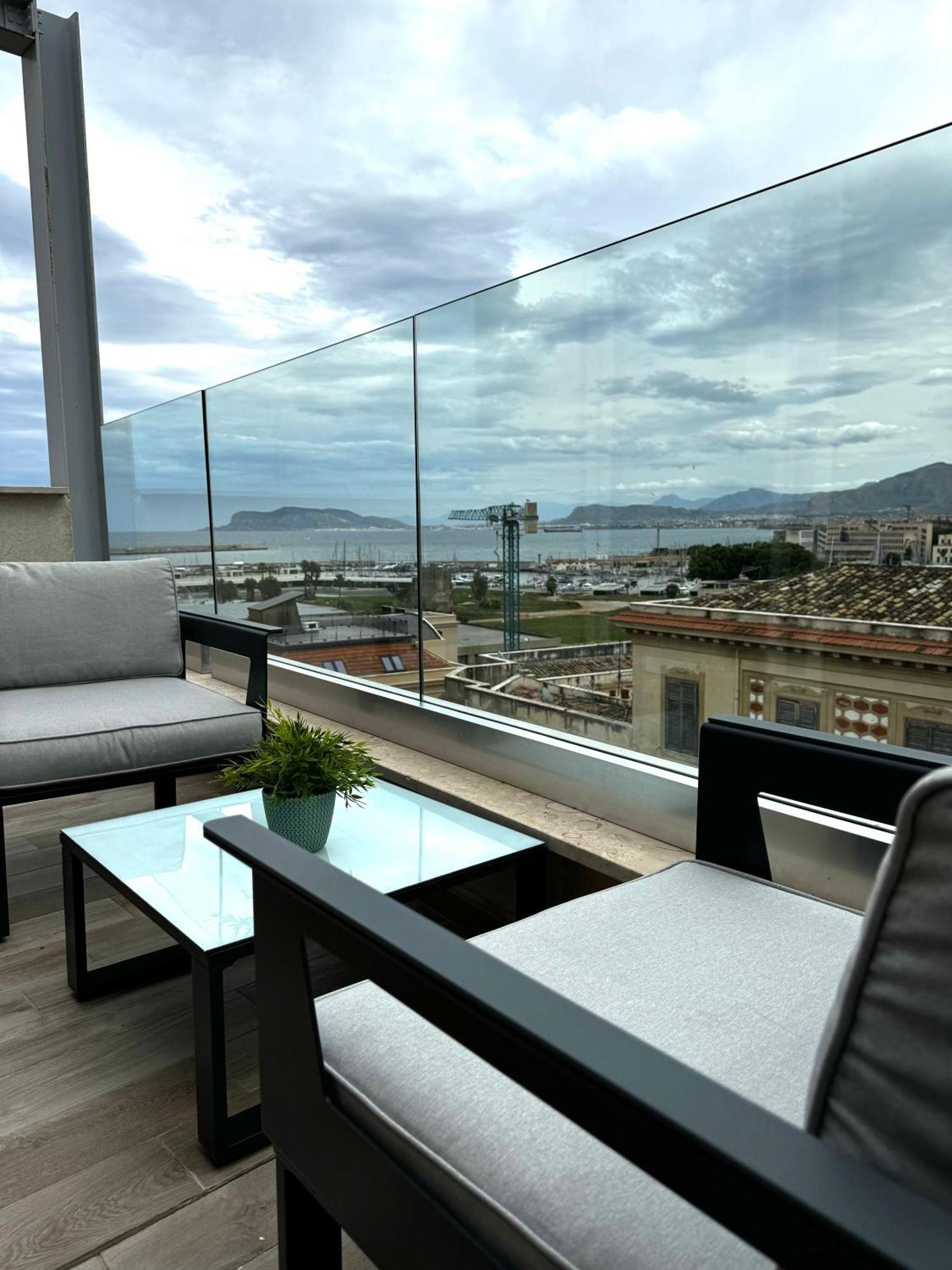 Palermo Inn Marina Exclusive View Экстерьер фото