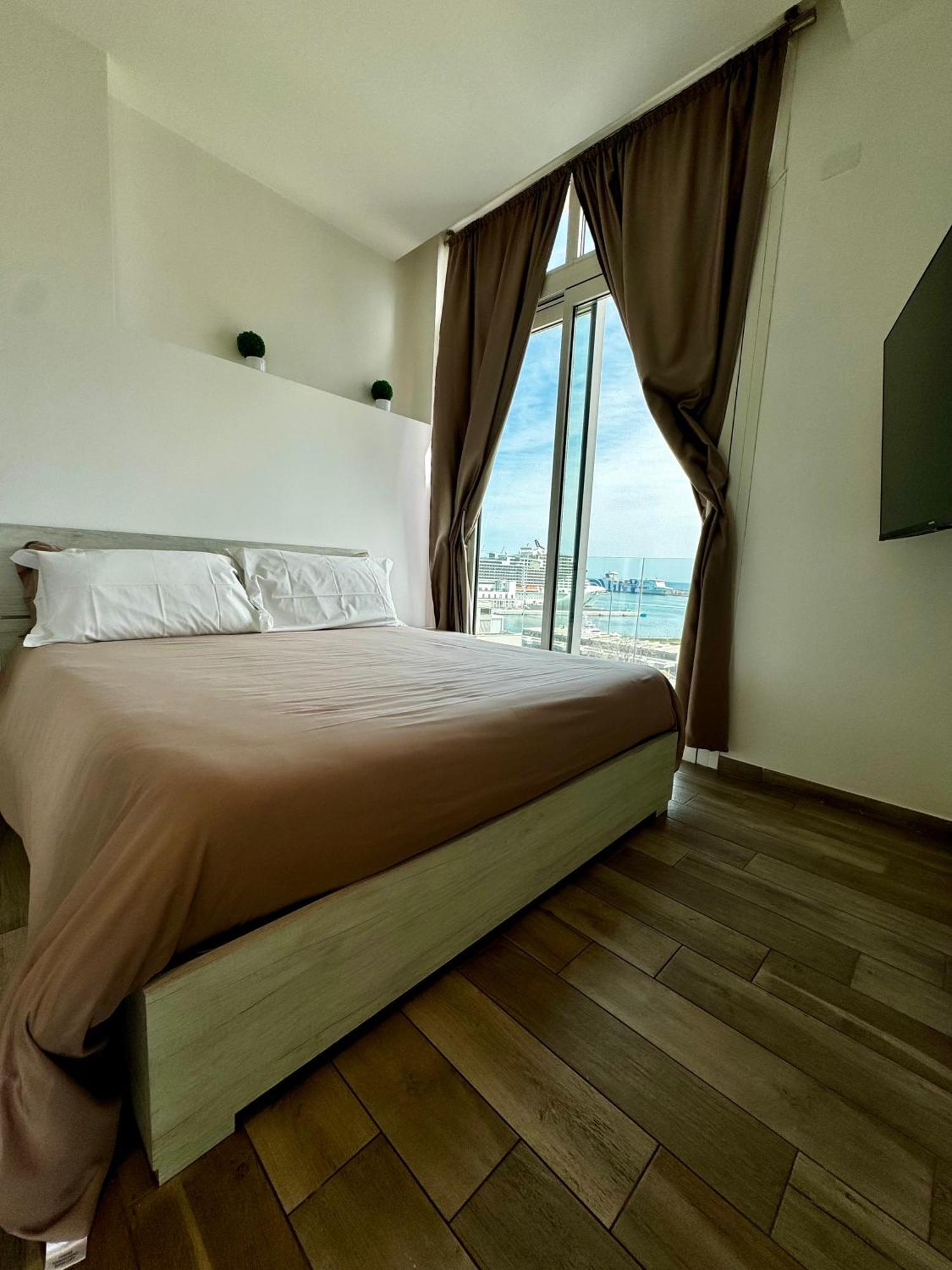 Palermo Inn Marina Exclusive View Экстерьер фото