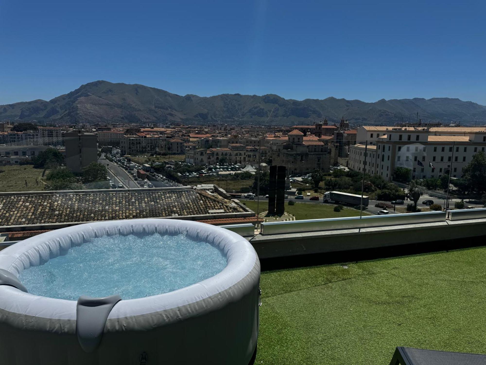 Palermo Inn Marina Exclusive View Экстерьер фото